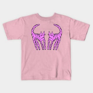 Cat stand off pink Kids T-Shirt